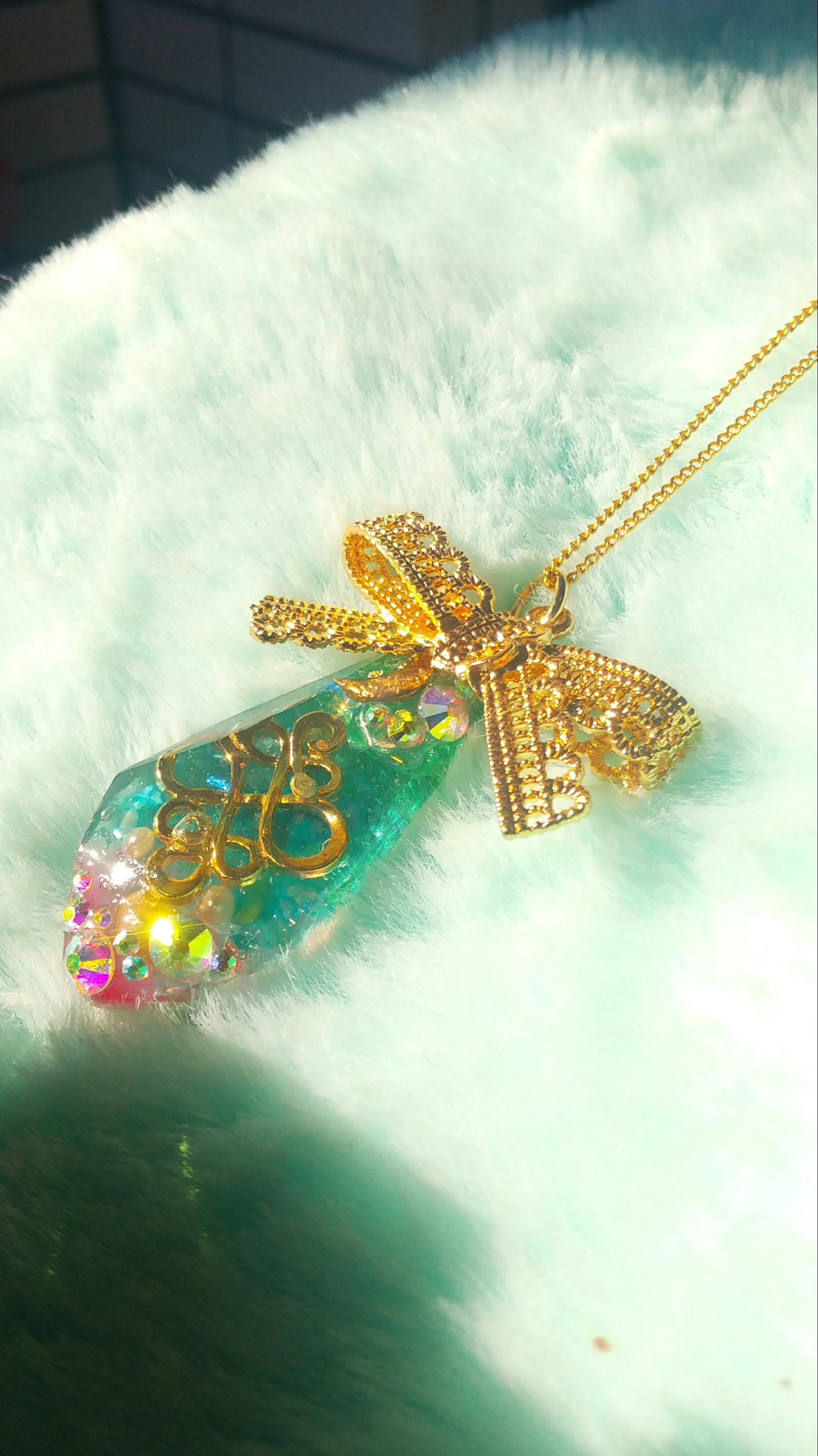 バイカラーレジンペンダント✨