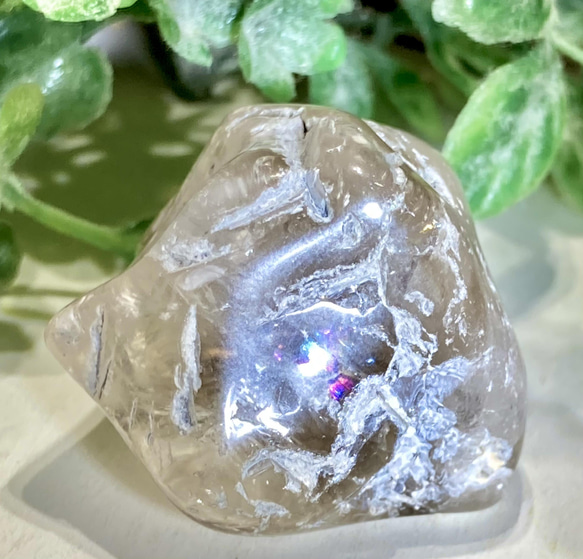 天使のギフト】虹入り✨ エレスチャル クォーツ 骸骨水晶 天然石 東洋