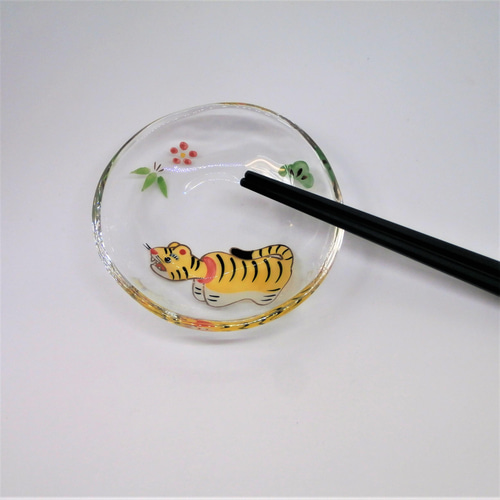 豆皿 「張り子の虎 干支・寅」京絵付けガラス 京都 京焼 清水焼 寅