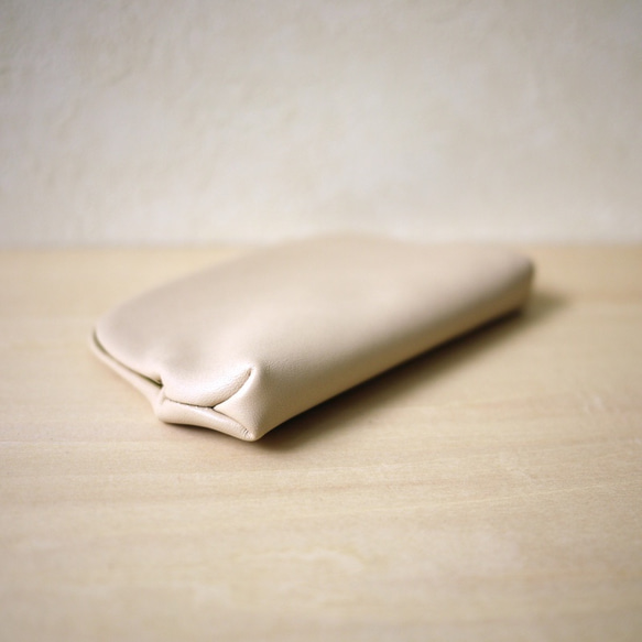 【受注制作・裏地&口金色が選べます】カード＆コインケース《押し口財布 Sサイズ》レザー　ライトベージュ 2枚目の画像