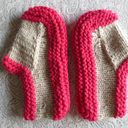 手編みのほっこりあったかルームシューズ　アルパカウール100％　ピンク*薄ベージュ 2枚目の画像