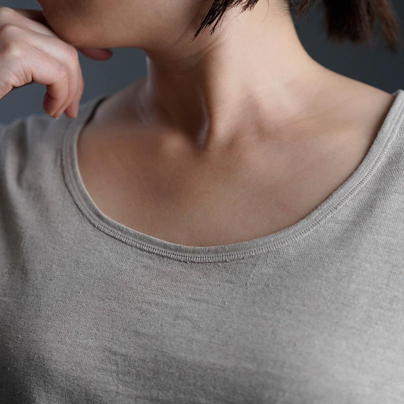 [wafu/L size] Linen Top Exquisite neck angle Tops / Flax Natural 第7張的照片