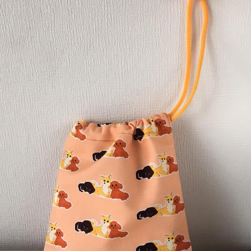 専用 ハンドメイド 刺繍 ひょっこり 黒柴犬 ミニリュック型ポーチ