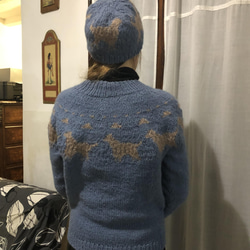 ゴールデンレトリバーのセーター　ペア可能帽子付　丸ヨーク手編み　1枚の値段 8枚目の画像