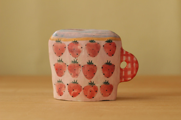 粉狀手煮粉紅色草莓花盒。 第1張的照片