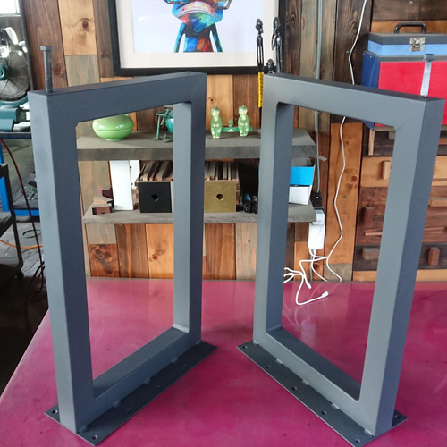 マットグレーでアイアンな極太鉄脚♪ 50×400×650mm □型 2脚ver マットグレーでアイアンな極太鉄脚♪ 50×400×650mm □型 2脚ver
