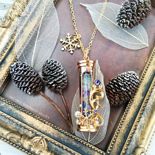 雪景色標本ネックレス(パープル・蓄光) ネックレス・ペンダント 空想