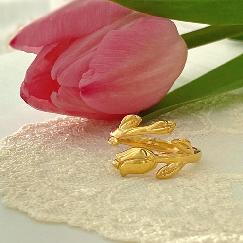プライベートレーベル　18Kチューリップモチーフピンキーリング　3.5号　美品✨ プライベートレーベル 18Kチューリップモチーフピンキーリング
