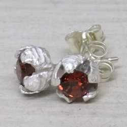 『ピエリスの抱擁』garnet＊925pierce 8枚目の画像