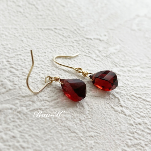 ✨選べる金具✨14kgfモザンビークガーネットのピアス/イヤリング