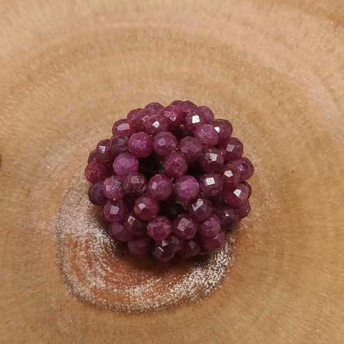 フラーレン 3.3mm 天然ルビー 神聖幾何学の立体 C60 バックミンスター