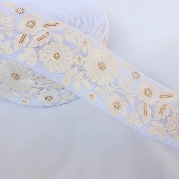【50cm】【55mm幅】　インド刺繍リボン　ホワイト刺繍　フラワー　ハンドメイド　手芸　R037 11枚目の画像