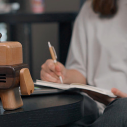 アロマディフューザー 「THE ROBOT」 木製 充電式コードレス アロマポット TOSMU 13枚目の画像