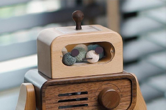 アロマディフューザー 「THE ROBOT」 木製 充電式コードレス アロマポット TOSMU 6枚目の画像