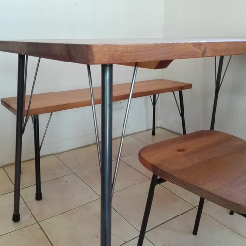 鉄脚テーブル 60x120x高さ60cm ダイニングテーブル カフェ風