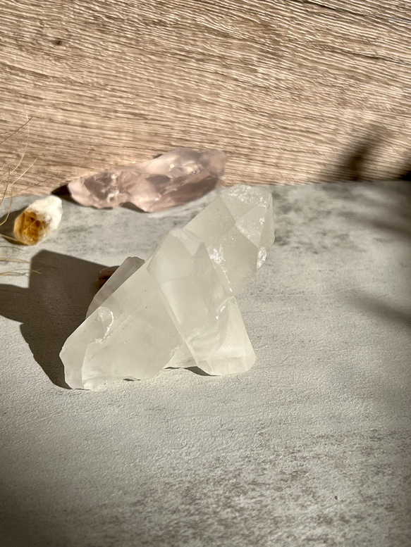 水晶クラスター 原石 3枚目の画像