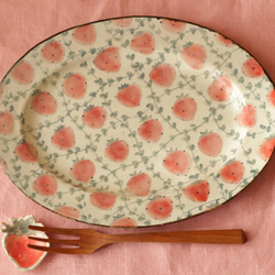 經典草莓粉橢圓形邊緣盤（大）。 第6張的照片