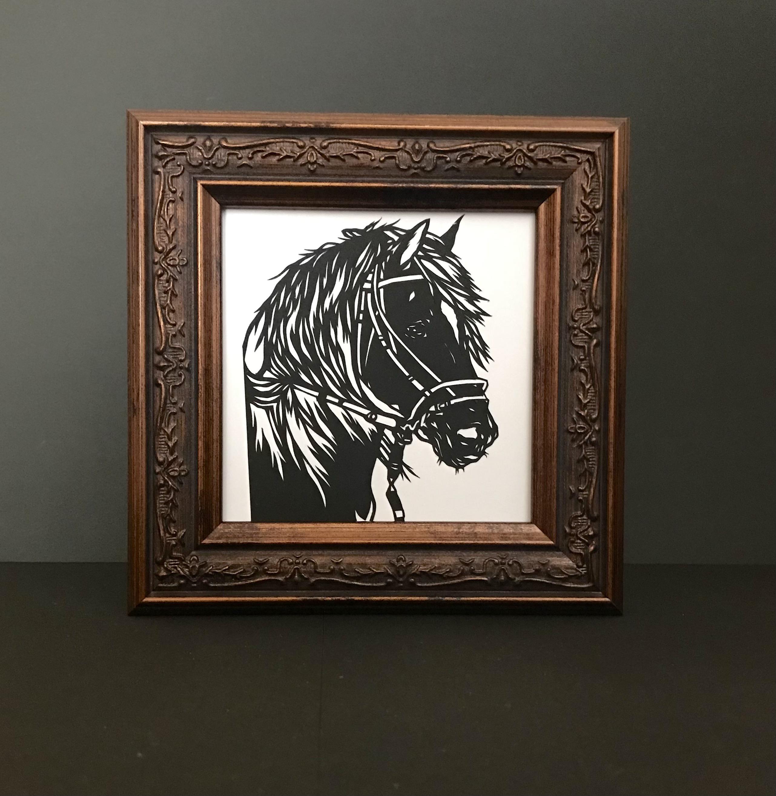 幸せを願う馬 〈ミニ額縁付き作品〉 切り絵 megane041 通販