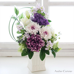輪菊の仏花＜エテルネル 白紫＞ Mサイズ お供え花 プリザーブドフラワー 白花器 #2 2枚目の画像