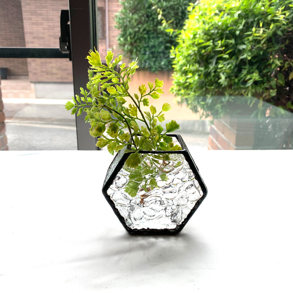 【ぶーやん様専用】六角形の花瓶　ステンドグラス 4枚目の画像