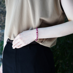 紅寶石手鍊 - 現代色彩 第2張的照片