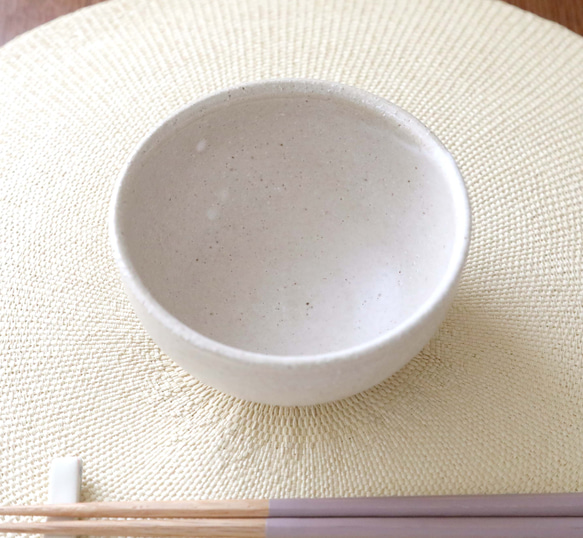 赤陶土と白マット釉の飯碗 ＊ ２ 2枚目の画像