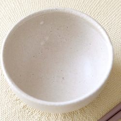 赤陶土と白マット釉の飯碗 ＊ ２ 5枚目の画像