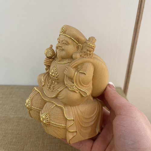 大黒天 高さ35cm 木製 時代物 彫刻 木彫り 仏像 彩色三面大黒天 坐像 高さ5.5cm 柘植製 : 仏像と縁起物の