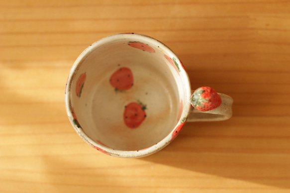 一杯草莓粉草莓。 第4張的照片
