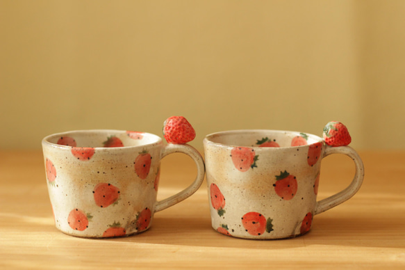 一杯草莓粉草莓。 第2張的照片