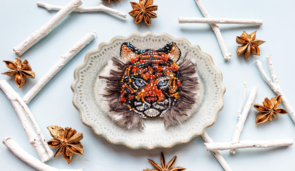 ビーズ刺繍】虎くん【ブローチ】 ブローチ wafu wafu 通販 13177410