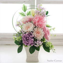 輪菊の仏花（エテルネル 白桃色）Mサイズ お供え花 プリザーブドフラワー 白花器 #2 ピンク系 1枚目の画像