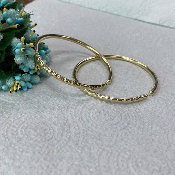 黃銅  正圓形 直線刻痕 耳扣 手環 兩用 1組2個 S244 第1張的照片