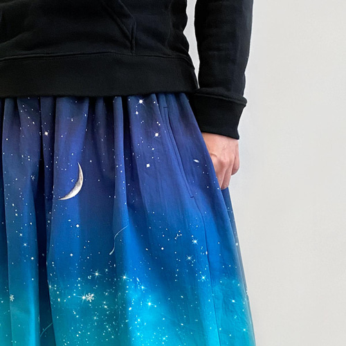冬の星空・オオカミ ギャザースカート（やや厚手綿100％） ロング