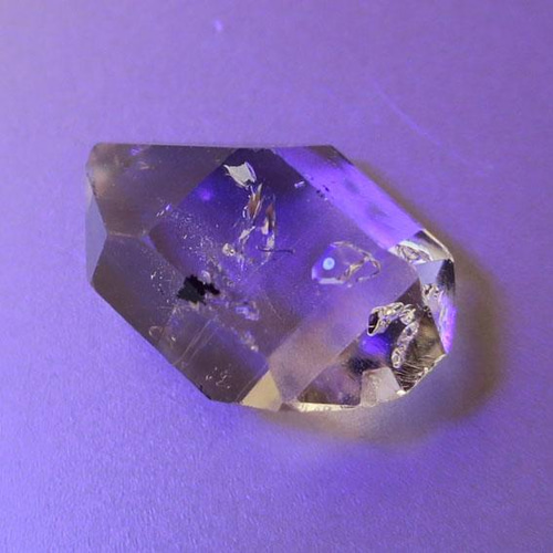 ヴェイリネナイト 0.1ct ⭐883 天然石 べるふぇKIRABOSHI希少石 取り寄 