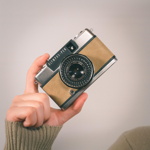 OLYMPUS PEN EES-2 レトロ フィルムカメラ 楽天市場】【整備済】【保証付 】 オリンパス OLYMPUS PEN EES-2