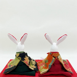 綺麗な和柄のお着物のうさぎ雛　(雛人形.お雛様.おひな様) 2枚目の画像