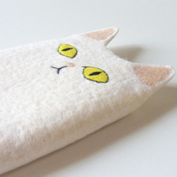 【受注】ねこiPhoneケース[サイズ小/大]  白ネコ 3枚目の画像