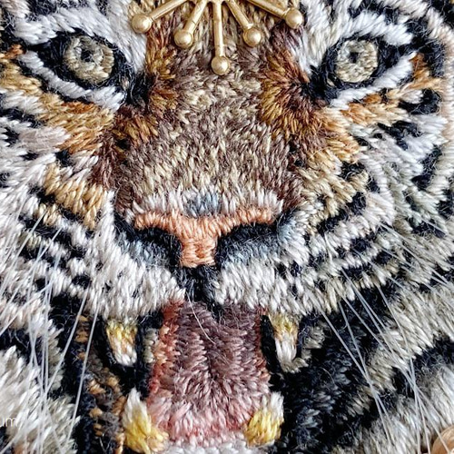 専用商品　　刺繍ブローチ 6547d2dfabaee37bb02115210ea972