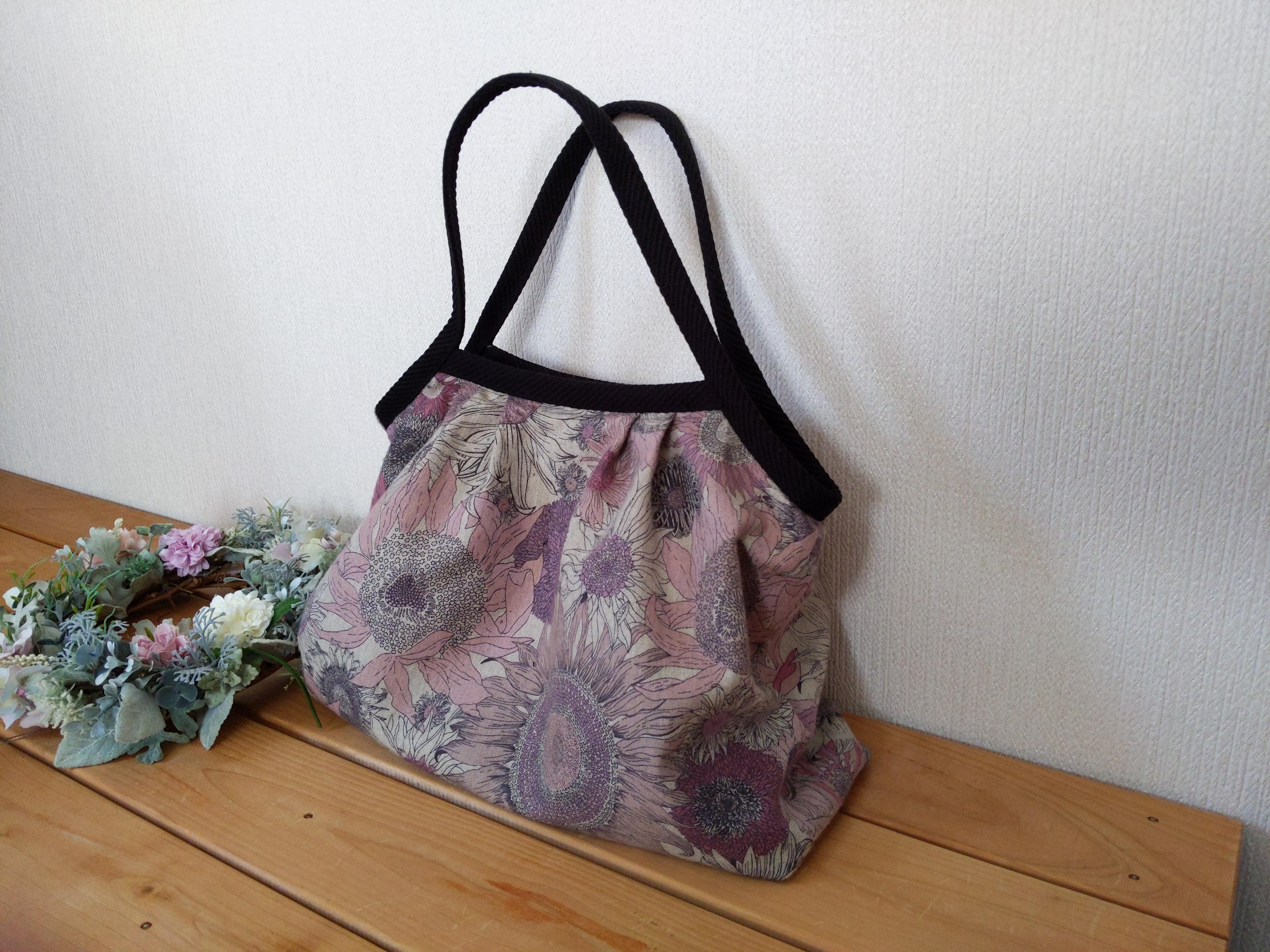 リバティ（スモールスザンナ）グラニーバック　エアリーコット　内ポケットファスナー付　自立するバック　持ち手しっかり