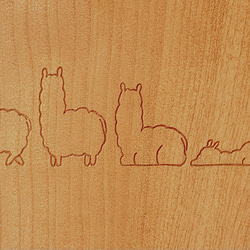 「羊駝的一天」木質 iPhone 手機殼（適用於 iPhone 16 系列） 第3張的照片