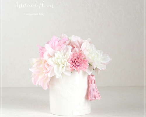 お正月飾り　ピンクダリア　白マム　造花アレンジメント お正月飾り ピンクダリア 白マム 造花アレンジメント ao-011top.jpg