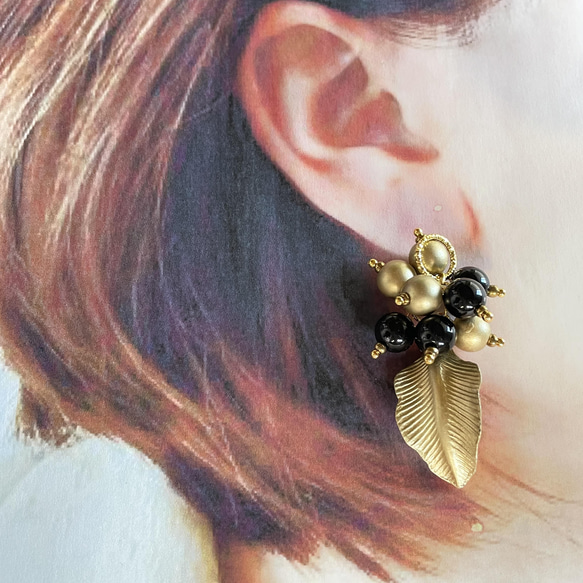 2pcs★antique taste leaf charm・black（ゴールドリーフチャーム） 3枚目の画像