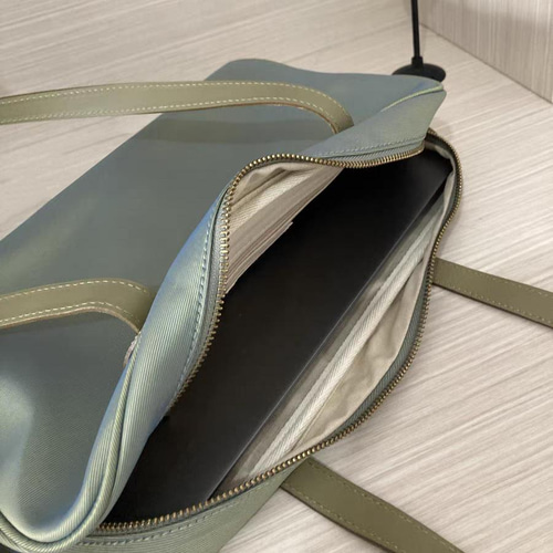 緑新　ボストン型ショルダーバッグ(M)　ハンドメイド ボストンバッグ ショルダーバッグ ハンドバッグ ミニボストン 本