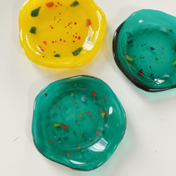 ガラスフュージング＿豆皿（黄） 7枚目の画像