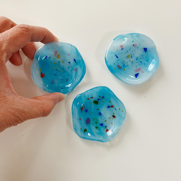 ガラスフュージング＿豆皿（水色） 2枚目の画像