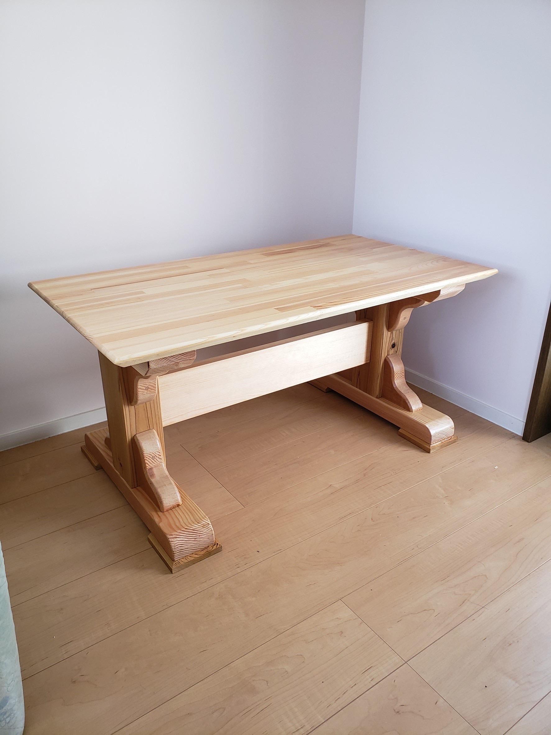 木のローテーブル