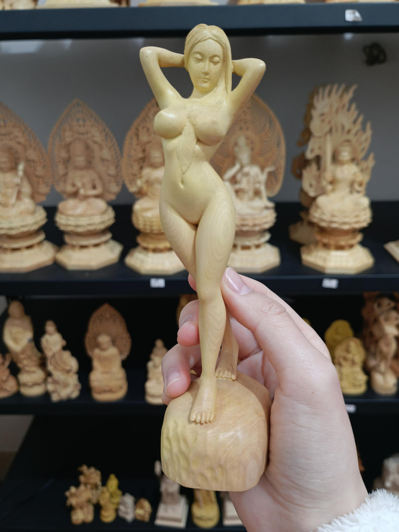 訳あり商品 置物 木彫り 裸女 財前 彫刻 ギフト用 柘植材 彫刻 裸体美人立像 木工、竹工芸