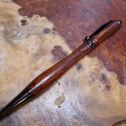 ココボロのボールペン(ジェットストリームＳＸＲ－80、ジュースアップ3/4、アクロＢＶＲＦ)　絶滅危惧種で超希少！ 2枚目の画像