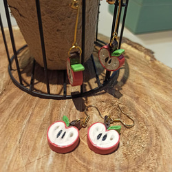 衍紙手作藝術耳環－蘋果 Apple 第2張的照片